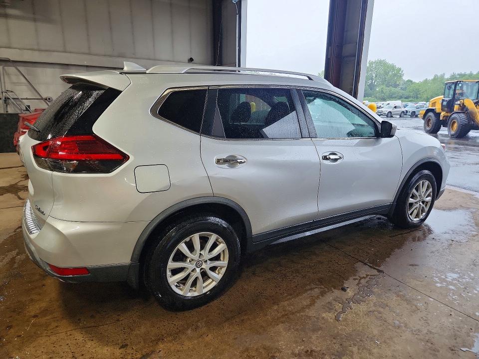 Aukcja sprzedaży 2017 Nissan Rogue, vin: KNMAT2MV5HP603770, numer aukcji: 62677956