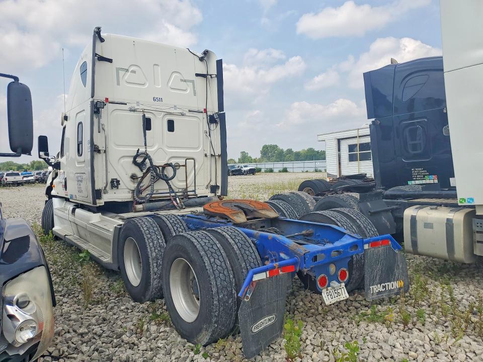 66166516 :رقم المزاد ، 1FUJGLDRXBSAV6511 vin ، 2011 Freightliner Cascadia 1 مزاد بيع