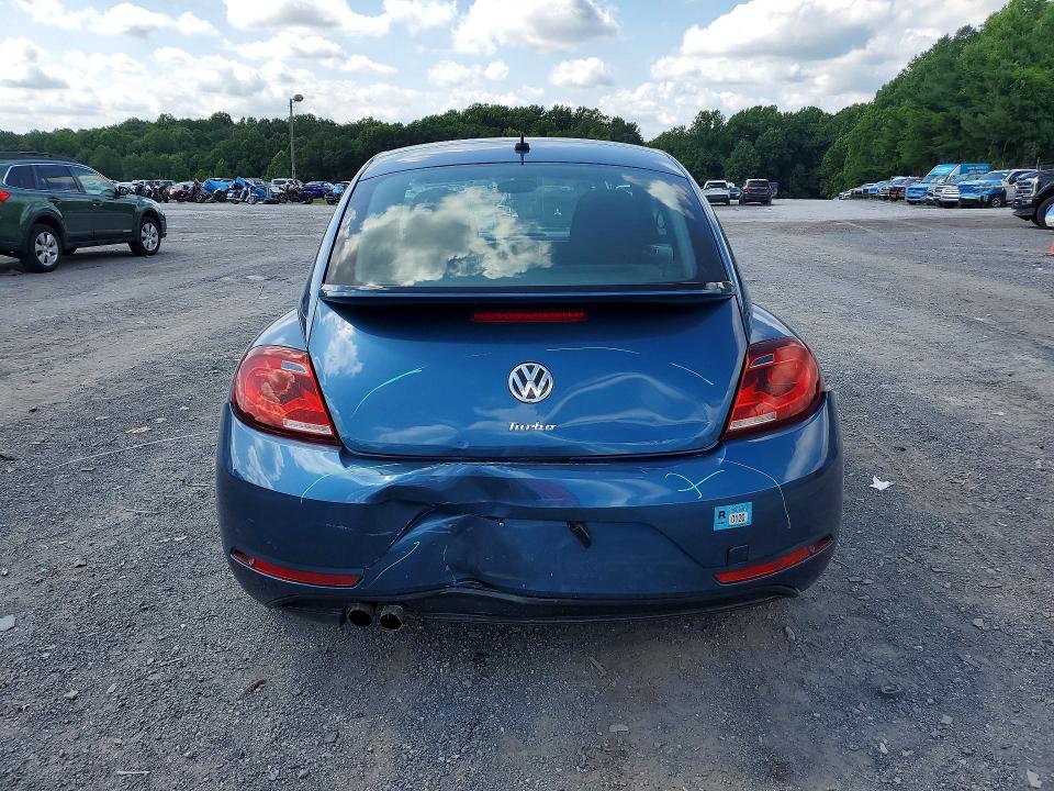 2018 Volkswagen Beetle მანქანა იყიდება აუქციონზე, vin: 3VWFD7AT6JM714355, აუქციონის ნომერი: 59271746