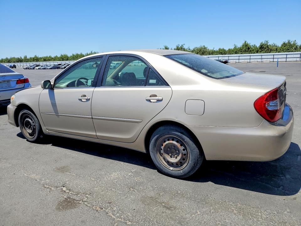 60230896 :رقم المزاد ، 4T1BE32K04U834242 vin ، 2004 Toyota Camry مزاد بيع