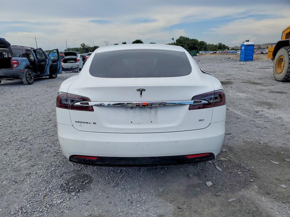2016 Tesla Model S მანქანა იყიდება აუქციონზე, vin: 5YJSA1E16GF158948, აუქციონის ნომერი: 59813526