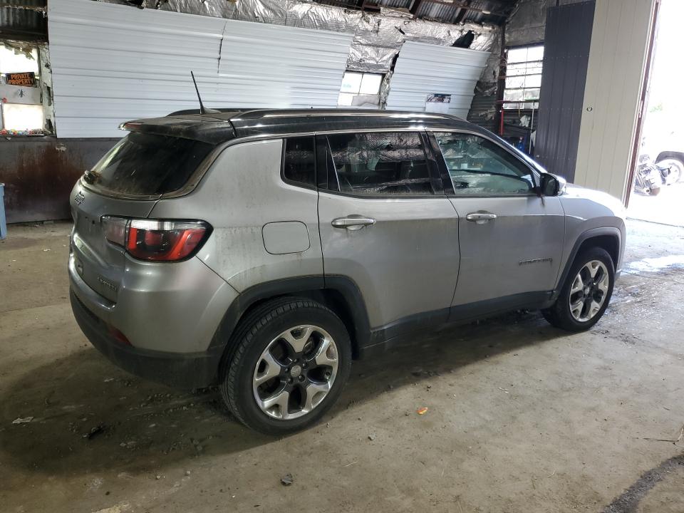 60139996 :رقم المزاد ، 3C4NJDCB8JT245480 vin ، 2018 Jeep Compass مزاد بيع