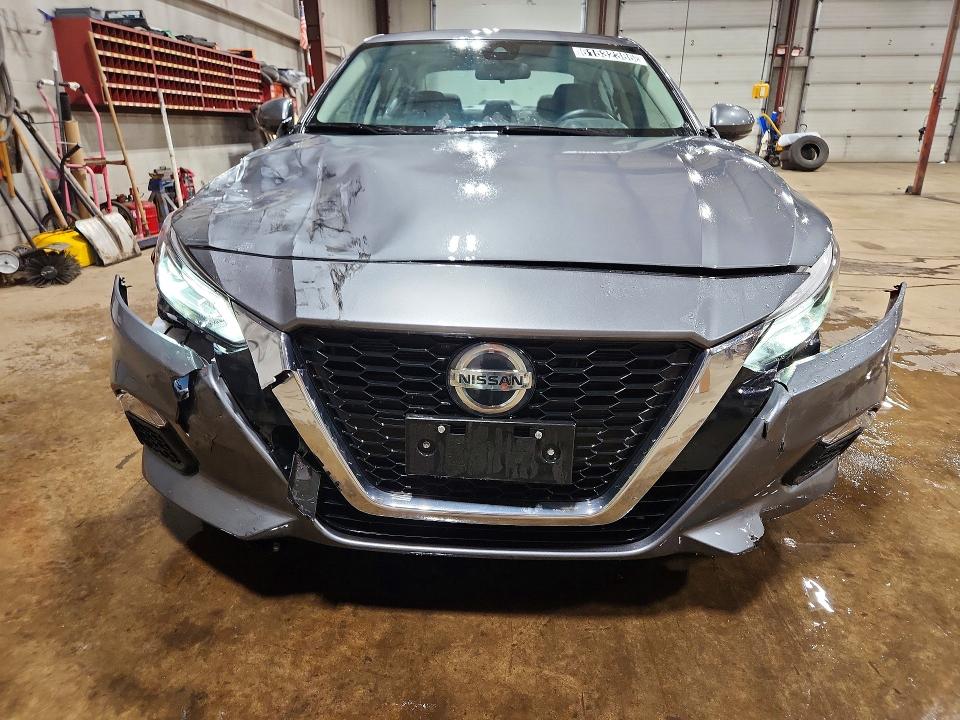 Продаж на аукціоні авто 2021 Nissan Altima, vin: 1N4BL4DV8MN311932, номер лоту: 61532386