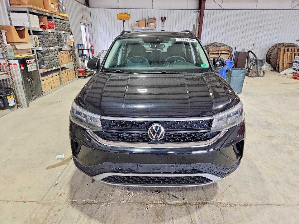 59239396 :رقم المزاد ، 3VV8X7B27RM088062 vin ، 2024 Volkswagen Taos مزاد بيع