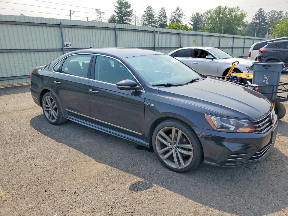 2017 Volkswagen Passat მანქანა იყიდება აუქციონზე, vin: 1VWDT7A33HC082842, აუქციონის ნომერი: 61669916