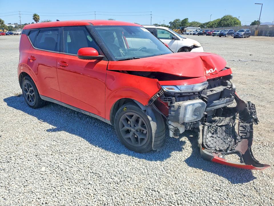 2022 Kia Soul მანქანა იყიდება აუქციონზე, vin: KNDJ23AU0N7184775, აუქციონის ნომერი: 61620156
