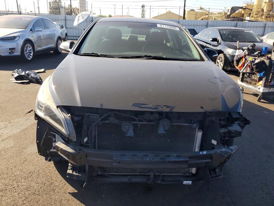 61178096 :رقم المزاد ، 5NPE34AF4HH573182 vin ، 2017 Hyundai Sonata مزاد بيع