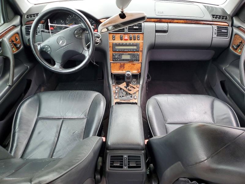 62280666 :رقم المزاد ، WDBJF70J32B488595 vin ، 2002 Mercedes-benz E مزاد بيع