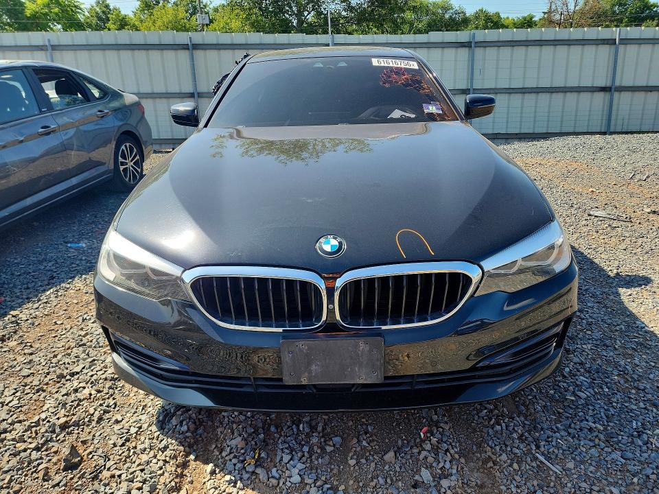 61616756 :رقم المزاد ، WBAJA7C56KWW07017 vin ، 2019 Bmw 530 مزاد بيع