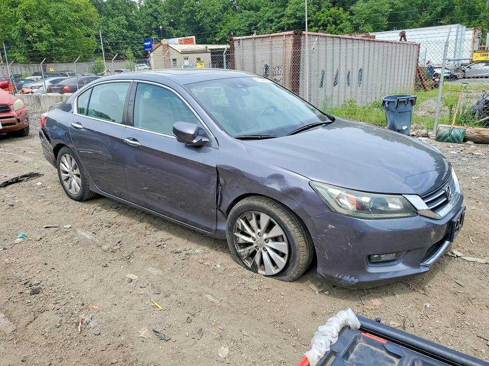 2014 Honda Accord მანქანა იყიდება აუქციონზე, vin: 1HGCR2F82EA305630, აუქციონის ნომერი: 61407376