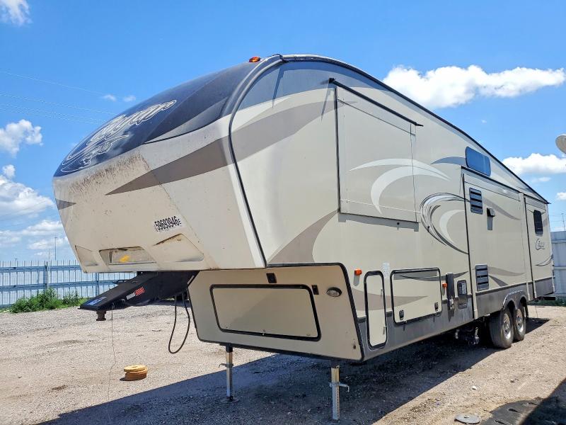 59693946 :رقم المزاد ، 4YDF33621H2500323 vin ، 2017 Keystone Cougar مزاد بيع