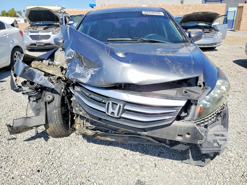 62638936 :رقم المزاد ، 1HGCP2F36BA040426 vin ، 2011 Honda Accord مزاد بيع