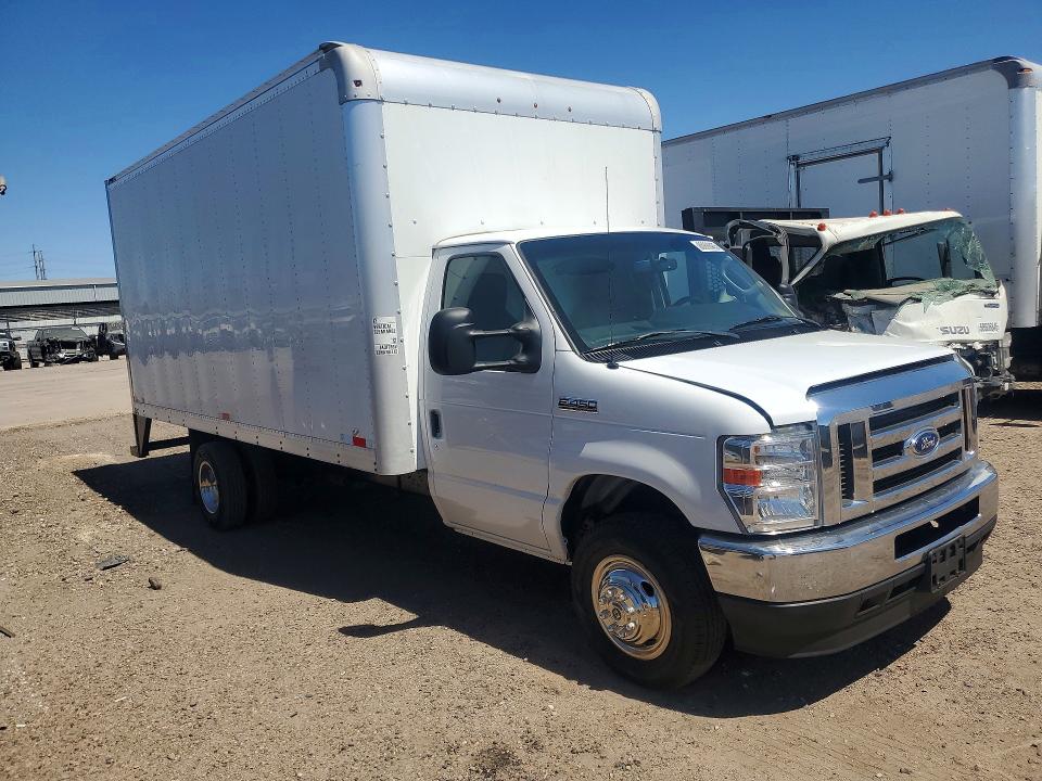2022 Ford Econoline მანქანა იყიდება აუქციონზე, vin: 1FDXE4FN2NDC16065, აუქციონის ნომერი: 85990475