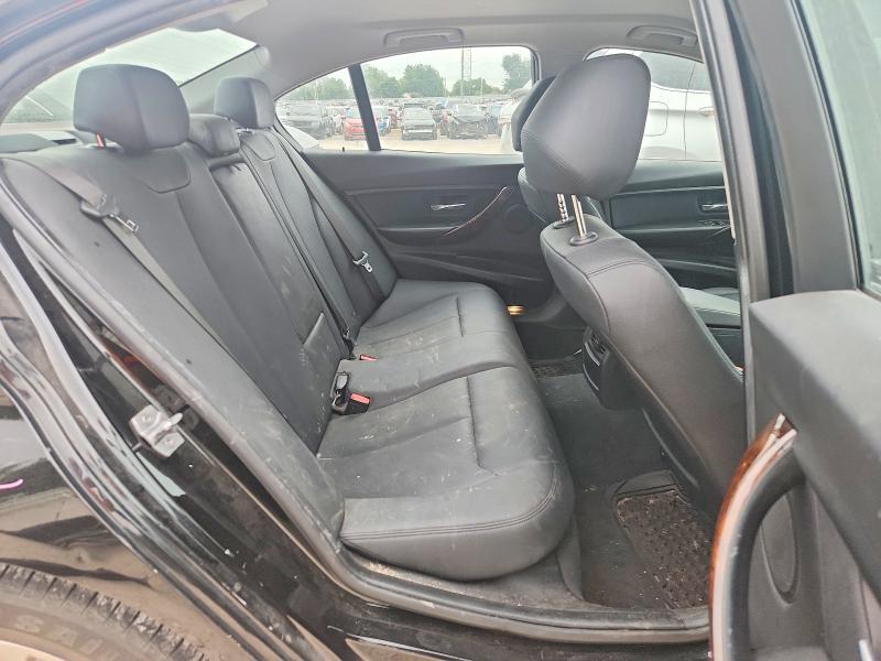 61792286 :رقم المزاد ، WBA8A3C52JA357505 vin ، 2018 Bmw 320 مزاد بيع