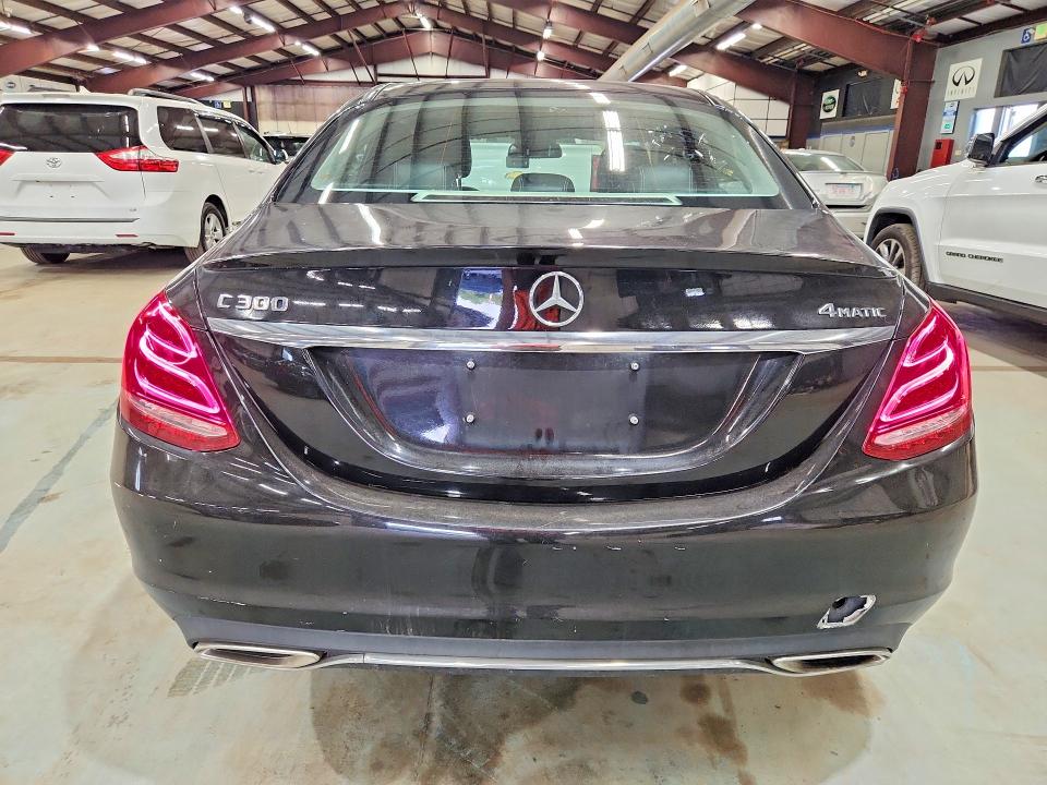 Продажа на аукционе авто 2018 Mercedes-benz C, vin: WDDWF4KB5JR315569, номер лота: 61551386