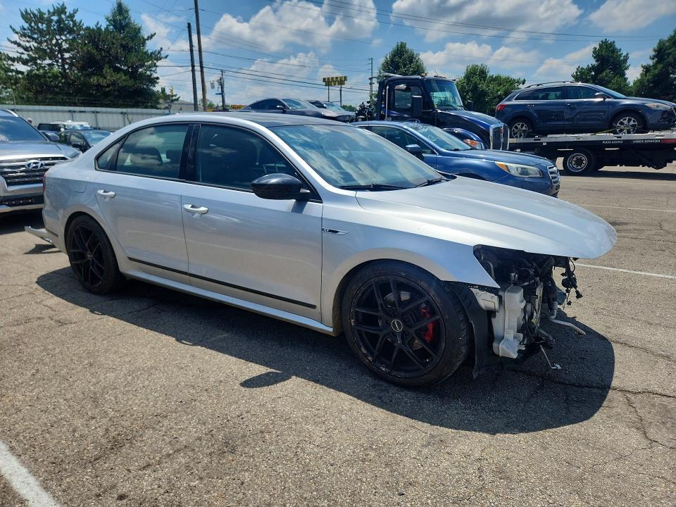2018 Volkswagen Passat მანქანა იყიდება აუქციონზე, vin: 1VWJM7A34JC039682, აუქციონის ნომერი: 60843496