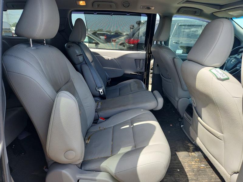58946566 :رقم المزاد ، 5TDYZ3DC4HS831301 vin ، 2017 Toyota Sienna مزاد بيع