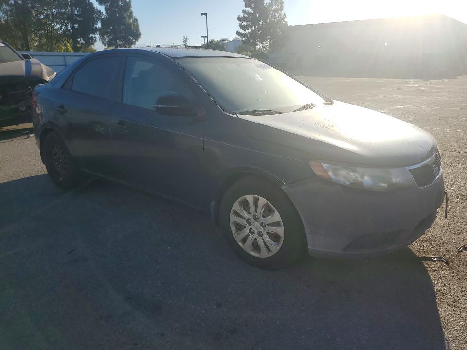 60169106 :رقم المزاد ، KNAFU4A23C5607083 vin ، 2012 Kia Forte مزاد بيع