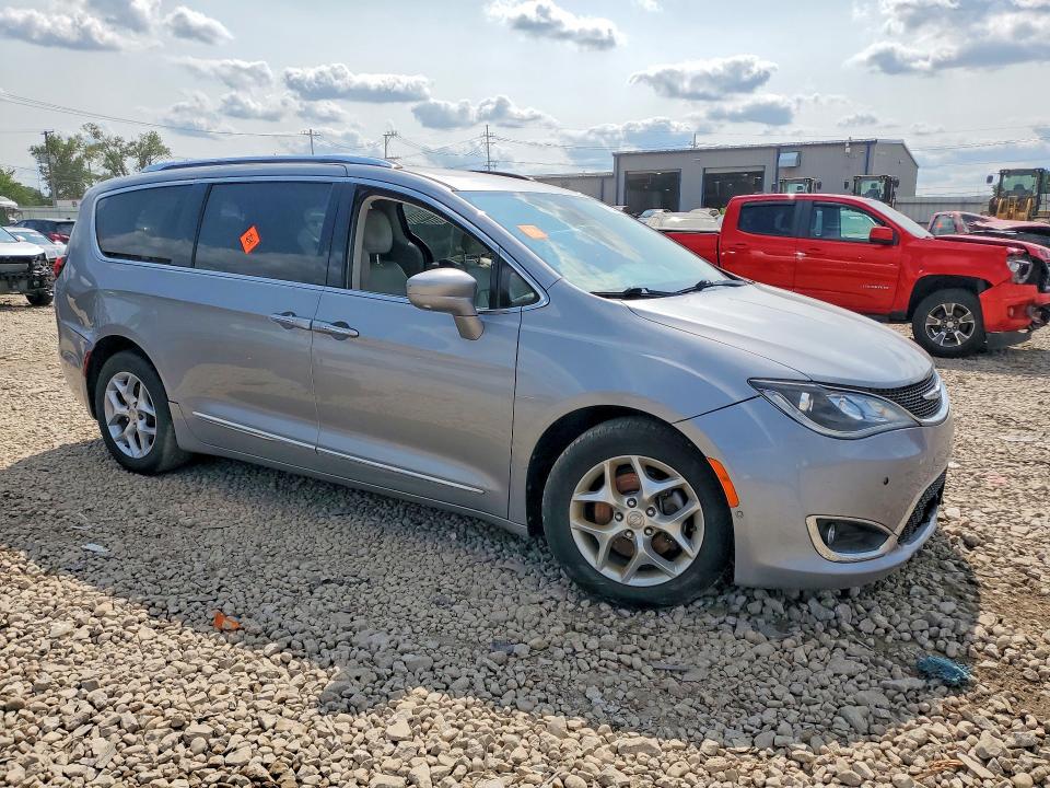 2017 Chrysler Pacifica მანქანა იყიდება აუქციონზე, vin: 2C4RC1EG1HR506223, აუქციონის ნომერი: 62818446