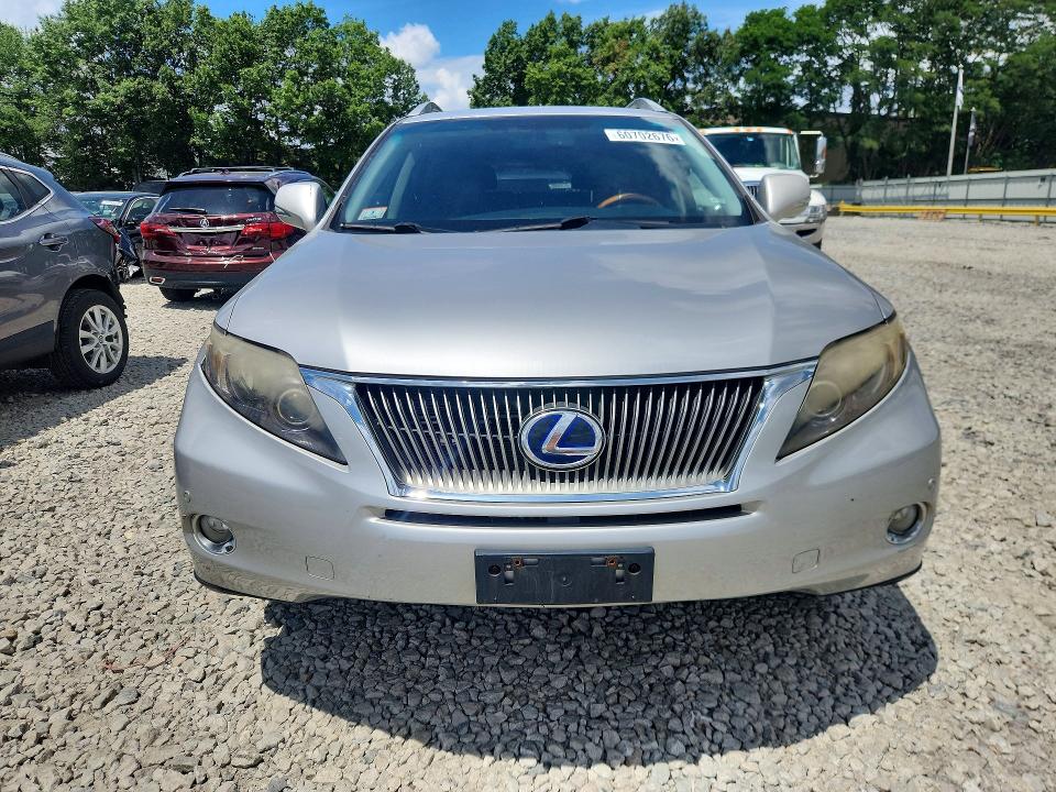 60702676 :رقم المزاد ، JTJBC1BA1B2423900 vin ، 2011 Lexus Rx مزاد بيع