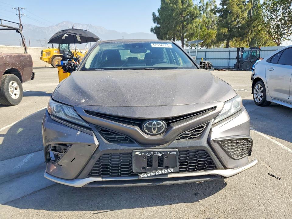 2021 Toyota Camry მანქანა იყიდება აუქციონზე, vin: 4T1K61AK3MU422500, აუქციონის ნომერი: 62158476