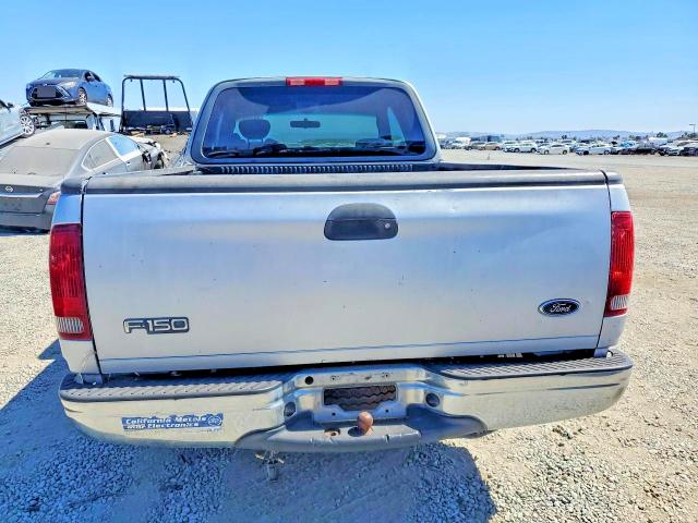 60199516 :رقم المزاد ، 1FTRX17W82NA93021 vin ، 2002 Ford F150 مزاد بيع