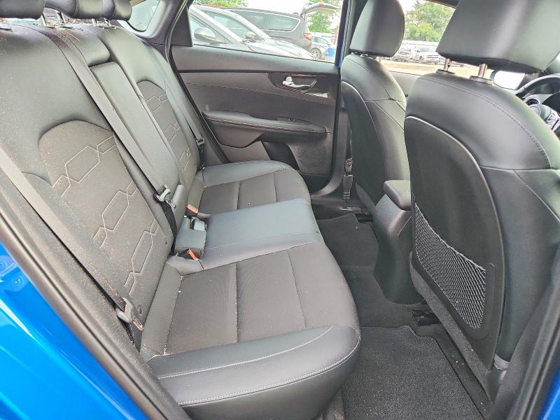 2022 Kia Forte მანქანა იყიდება აუქციონზე, vin: 3KPF54AD2NE473093, აუქციონის ნომერი: 60562646