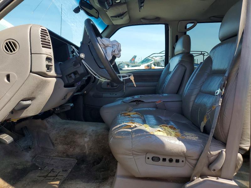 Продаж на аукціоні авто 1999 Gmc Suburban, vin: 1GKEC16R3XJ740689, номер лоту: 60609886