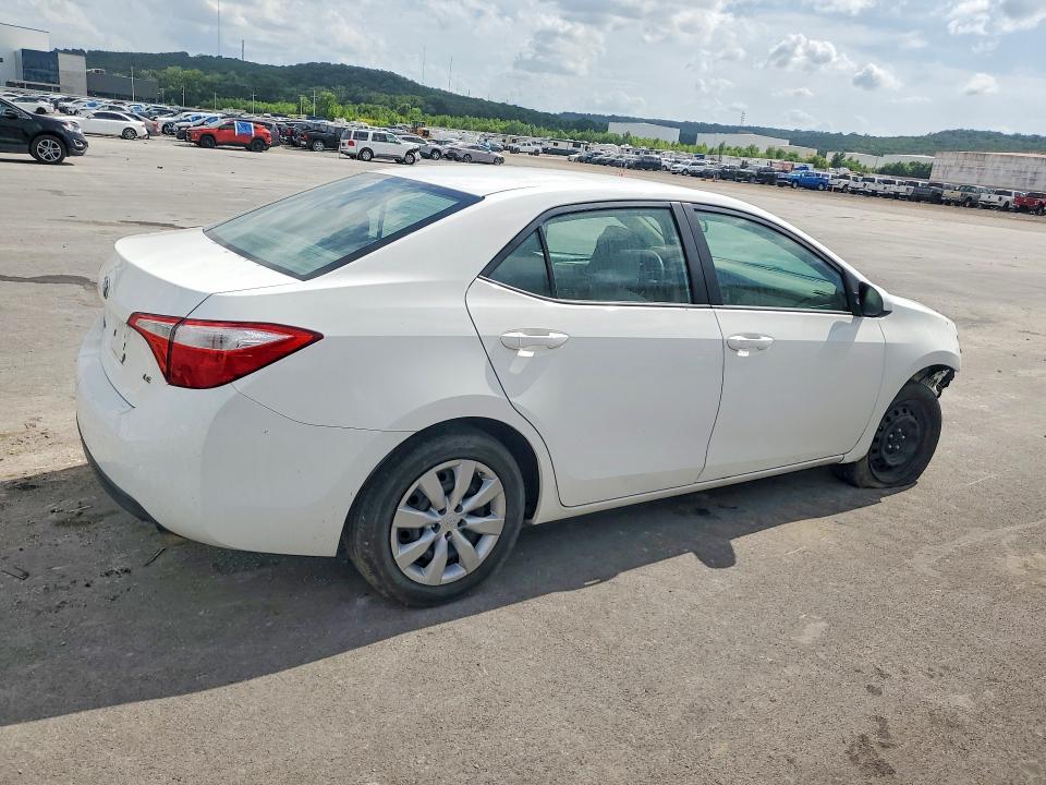 61298956 :رقم المزاد ، 5YFBURHE3FP246153 vin ، 2015 Toyota Corolla مزاد بيع