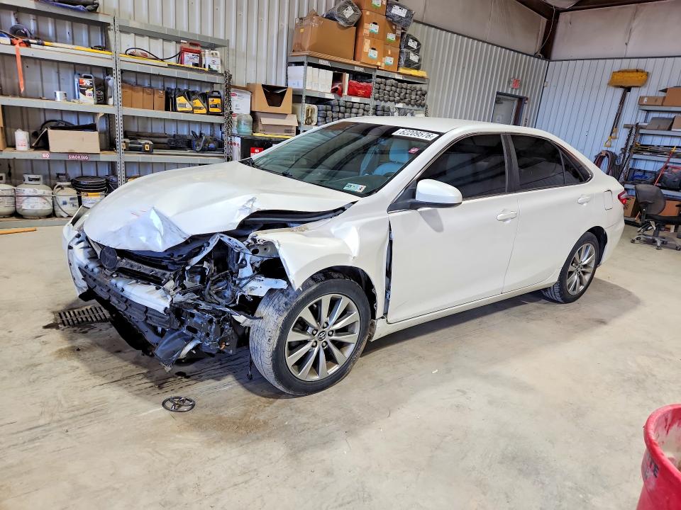 2015 Toyota Camry მანქანა იყიდება აუქციონზე, vin: 4T1BF1FKXFU083469, აუქციონის ნომერი: 62209576