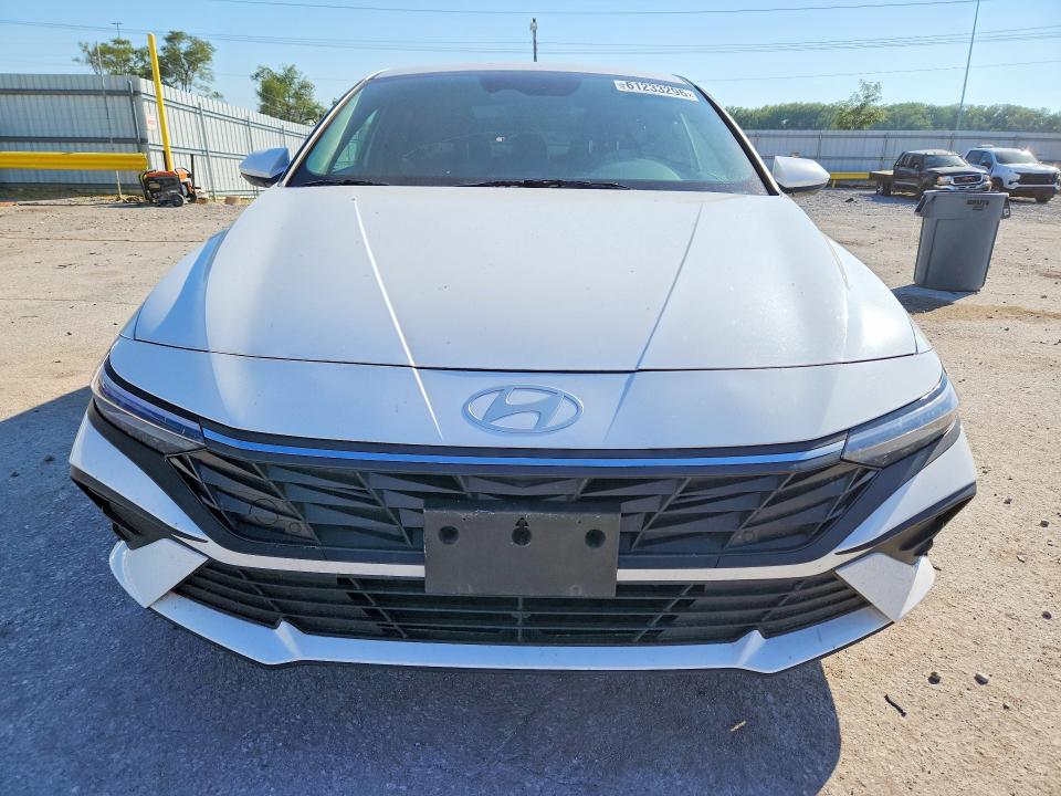 2025 Hyundai Elantra Hybrid მანქანა იყიდება აუქციონზე, vin: KMHLM4DJ6SU127208, აუქციონის ნომერი: 61233296
