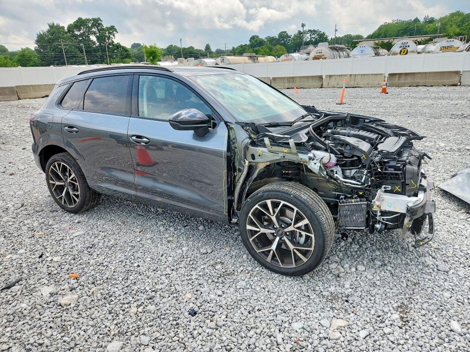 61853526 :رقم المزاد ، WA1ABCFJ8T1024037 vin ، 2026 Audi Q3 مزاد بيع