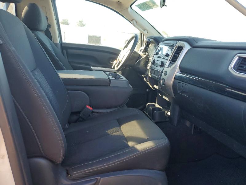 Продажа на аукционе авто 2017 Nissan Titan, vin: 1N6AA1R88HN559288, номер лота: 61968816
