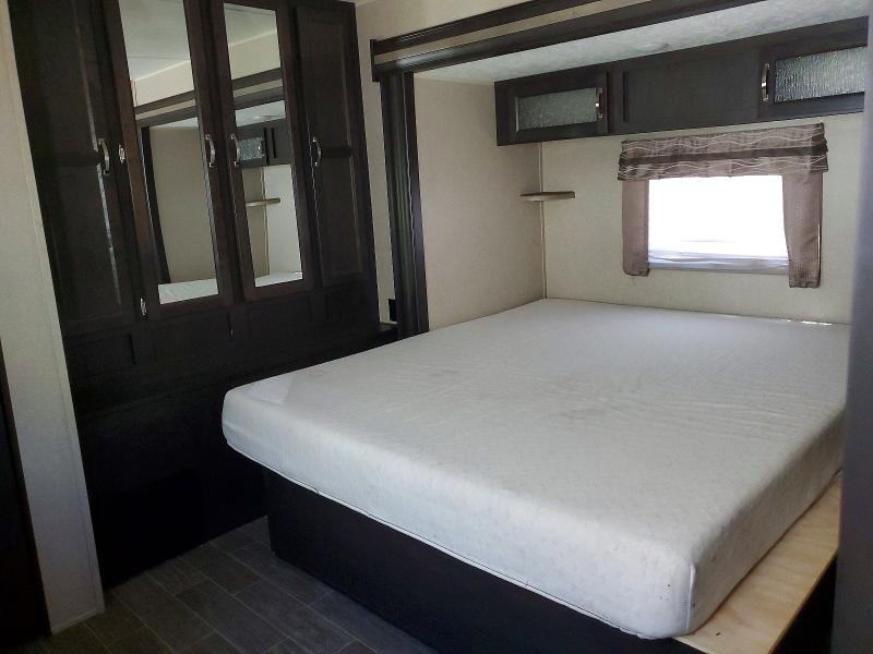60692786 :رقم المزاد ، 4X4TPUR22KP078630 vin ، 2019 Frrv Puma مزاد بيع