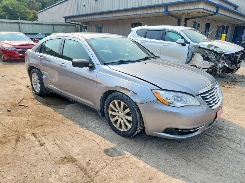 Aukcja sprzedaży 2013 Chrysler 200, vin: 1C3CCBBG8DN569458, numer aukcji: 60567026