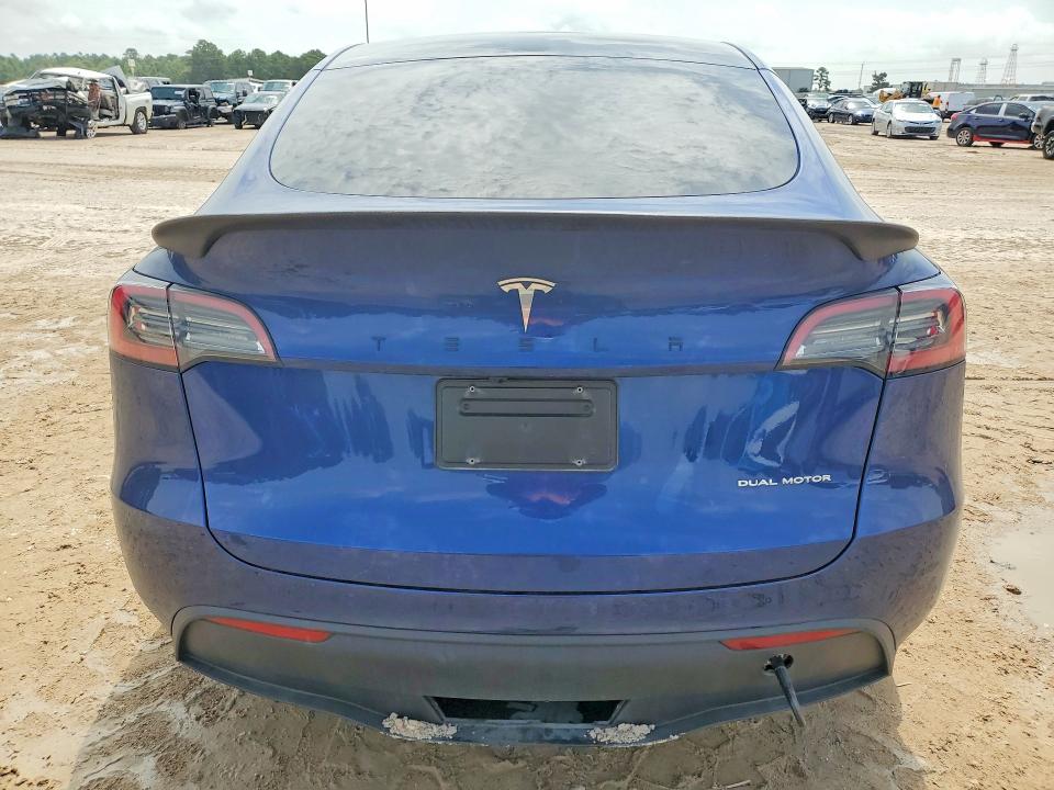 Продаж на аукціоні авто 2024 Tesla Model Y, vin: 7SAYGDEE1RA215170, номер лоту: 60880796
