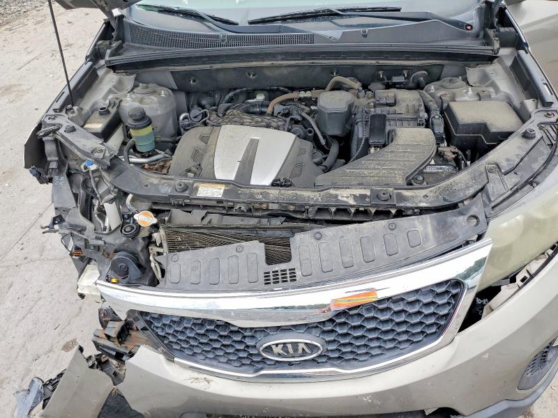 62027826 :رقم المزاد ، 5XYKU4A20BG043125 vin ، 2011 Kia Sorento مزاد بيع