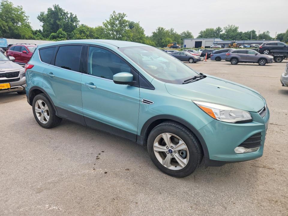 2013 Ford Escape მანქანა იყიდება აუქციონზე, vin: 1FMCU9GX6DUB53825, აუქციონის ნომერი: 62868896