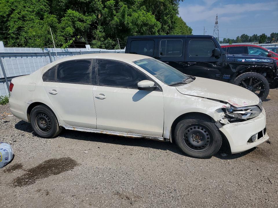 60781866 :رقم المزاد ، 3VWDK7AJXDM364602 vin ، 2013 Volkswagen Jetta مزاد بيع