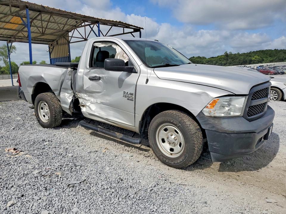 62401166 :رقم المزاد ، 3C6JR6AGXKG511293 vin ، 2019 Ram 1500 Classic مزاد بيع