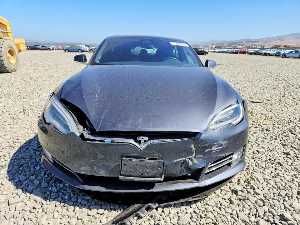 Продажа на аукционе авто 2019 Tesla Model S, vin: 5YJSA1E28KF305580, номер лота: 62850916