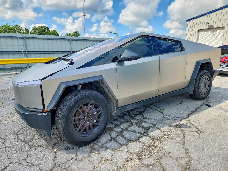 2025 Tesla Cybertruck მანქანა იყიდება აუქციონზე, vin: 7G2CEHEEXSA062120, აუქციონის ნომერი: 60801126