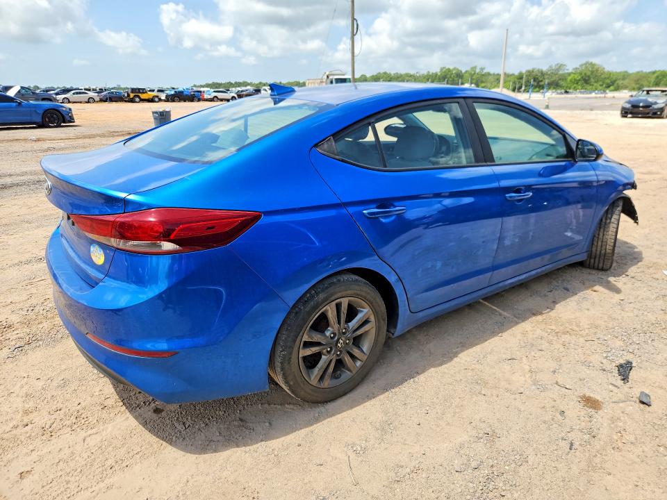 61995126 :رقم المزاد ، 5NPD84LF4HH009641 vin ، 2017 Hyundai Elantra مزاد بيع