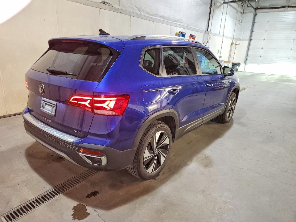 59072596 :رقم المزاد ، 3VVVX7B23RM065431 vin ، 2024 Volkswagen Taos مزاد بيع