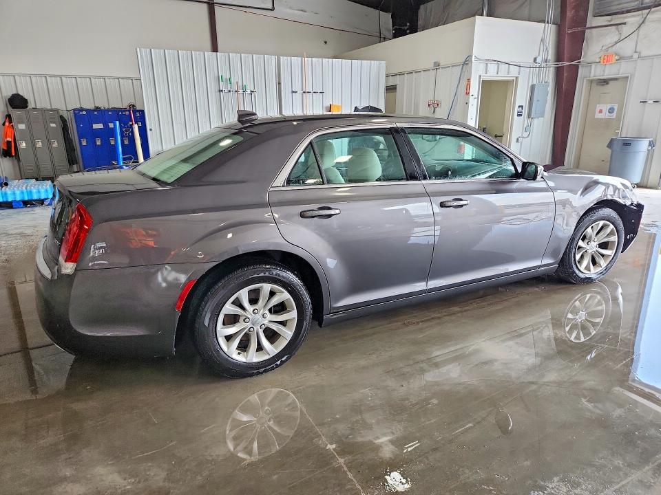 Продажа на аукционе авто 2015 Chrysler 300, vin: 2C3CCAAG2FH772675, номер лота: 59009696