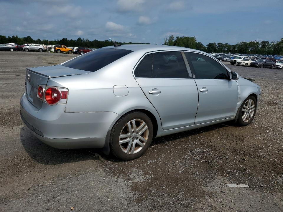 61560376 :رقم المزاد ، 3VWAL71K19M051115 vin ، 2009 Volkswagen Jetta مزاد بيع