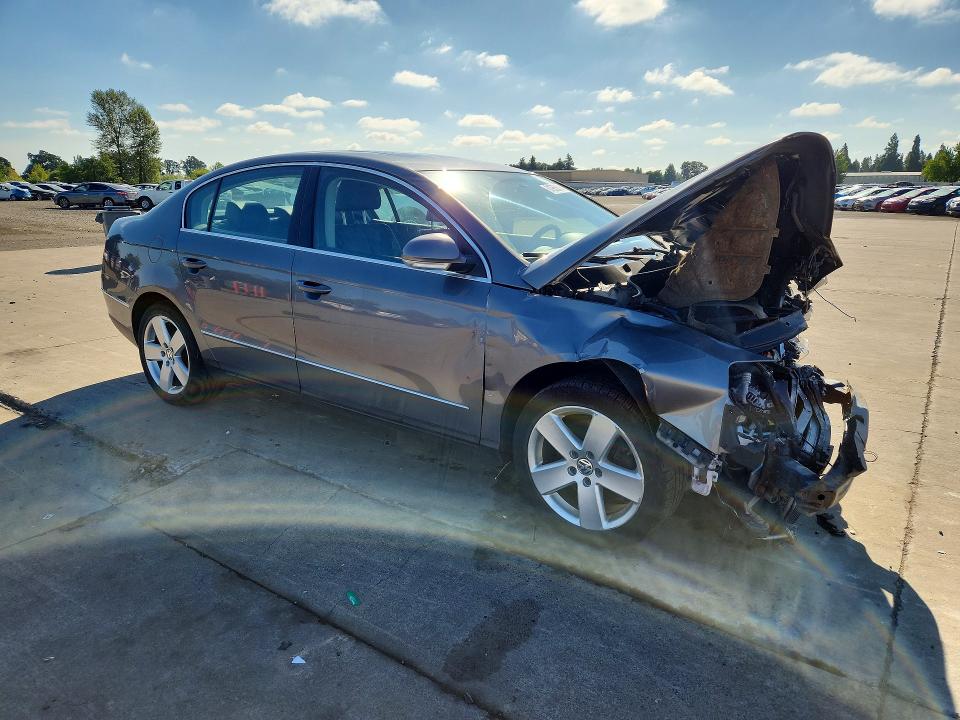 61965656 :رقم المزاد ، WVWAK73C98P043218 vin ، 2008 Volkswagen Passat مزاد بيع