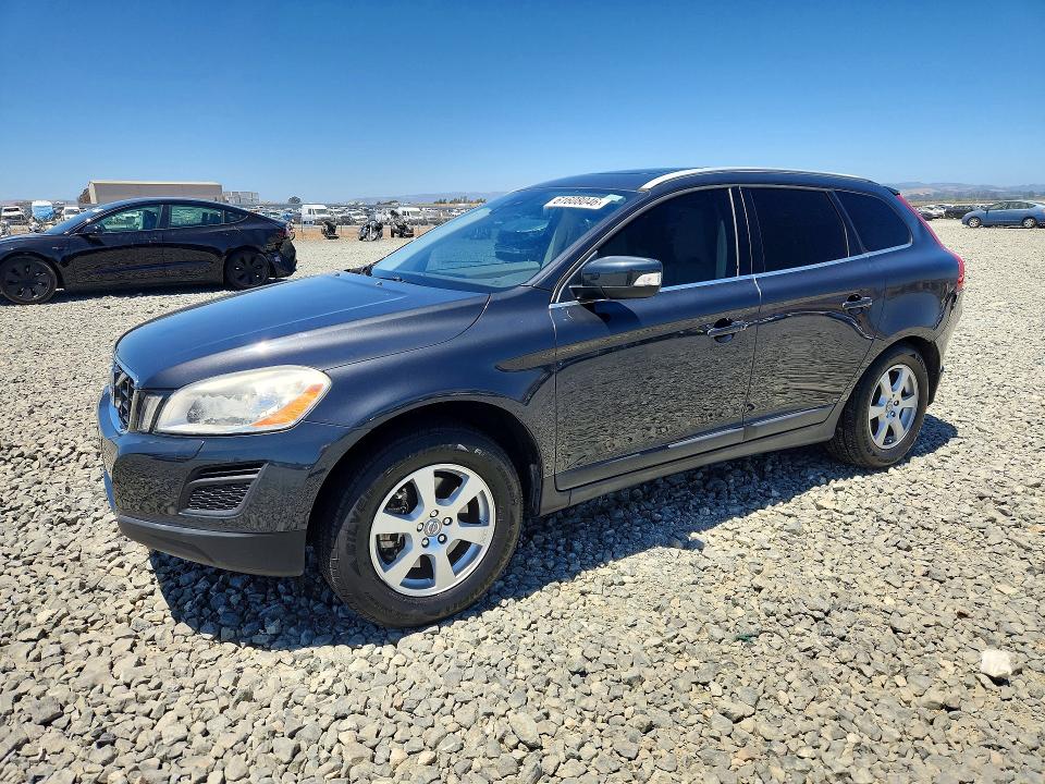 2011 Volvo Xc60 მანქანა იყიდება აუქციონზე, vin: YV4940DZ1B2210101, აუქციონის ნომერი: 61608046
