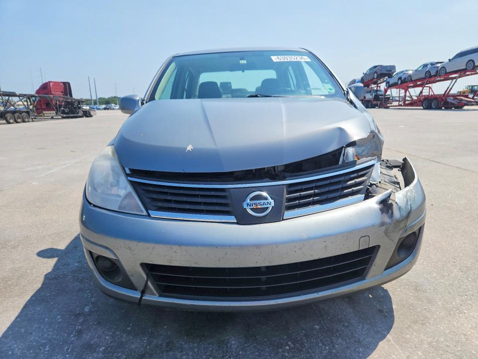 63035236 :رقم المزاد ، 3N1BC11E37L425261 vin ، 2007 Nissan Versa مزاد بيع