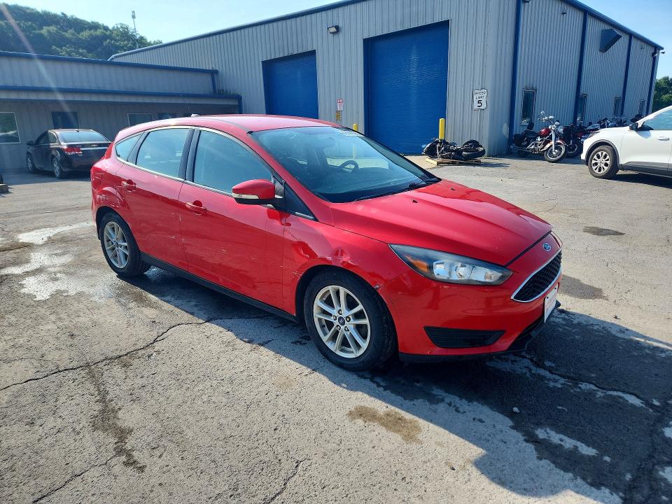 60561696 :رقم المزاد ، 1FADP3K26HL313034 vin ، 2017 Ford Focus مزاد بيع
